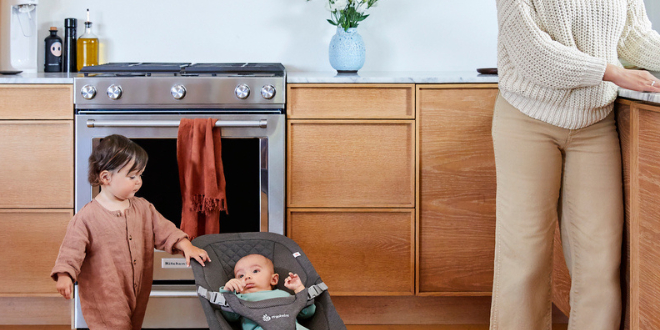 Baby bouncer, a swing or a rocker? What you should know before buying